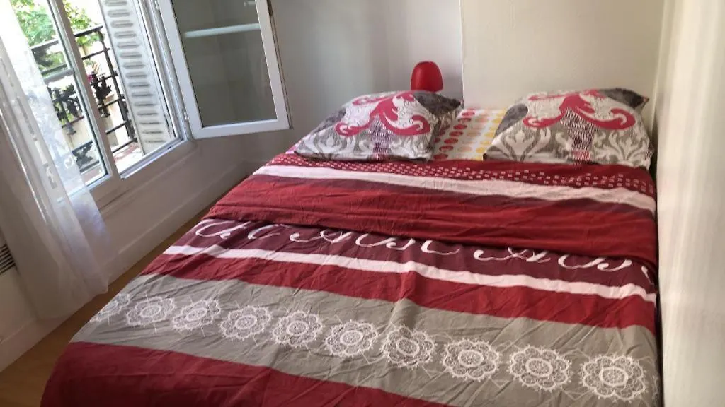 Cosy Apartment In Parijs 0*,
